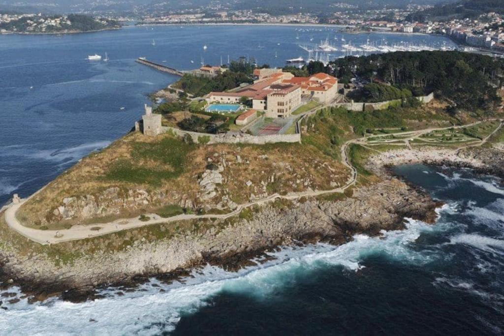 Casa De Lois A Un Paso De Vigo, Baiona, Playa America Y Portugal Gondomar Exteriör bild